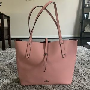 Coach leather pebbled soft pink bag, gently used a few times